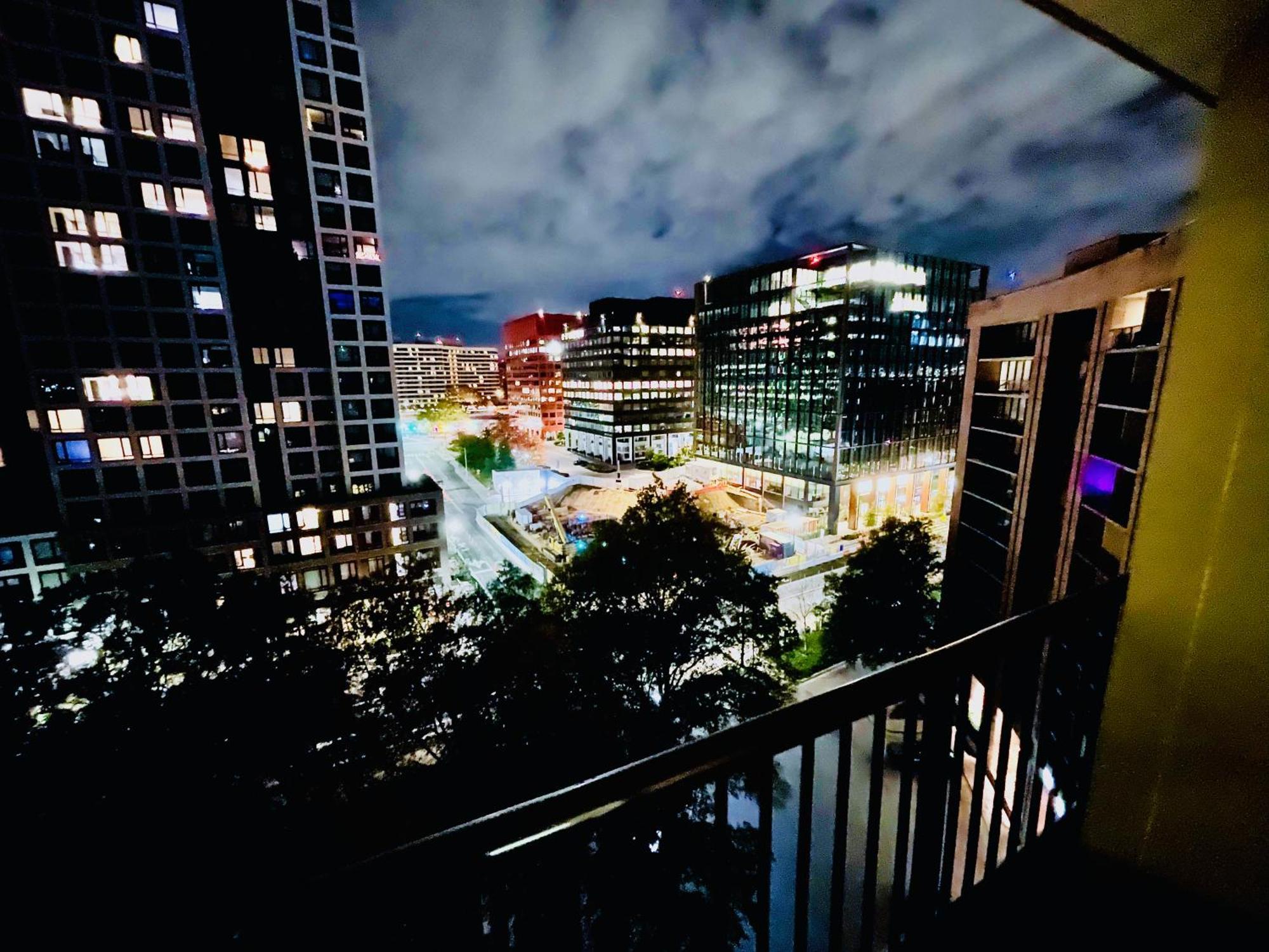 Executive At Crystal - 1br, Metro, Gym, Pool, Sauna, 2 Queen Beds * Arlington
